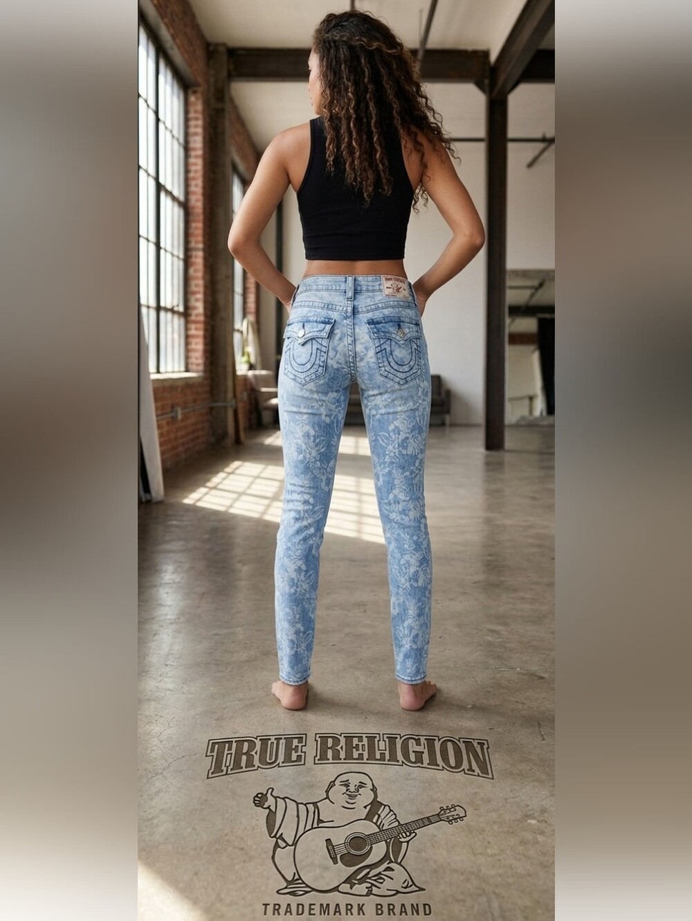 🔥 True Religion Acid Wash Distressed Jeans – Unique Light Wash Vibe! 🔥